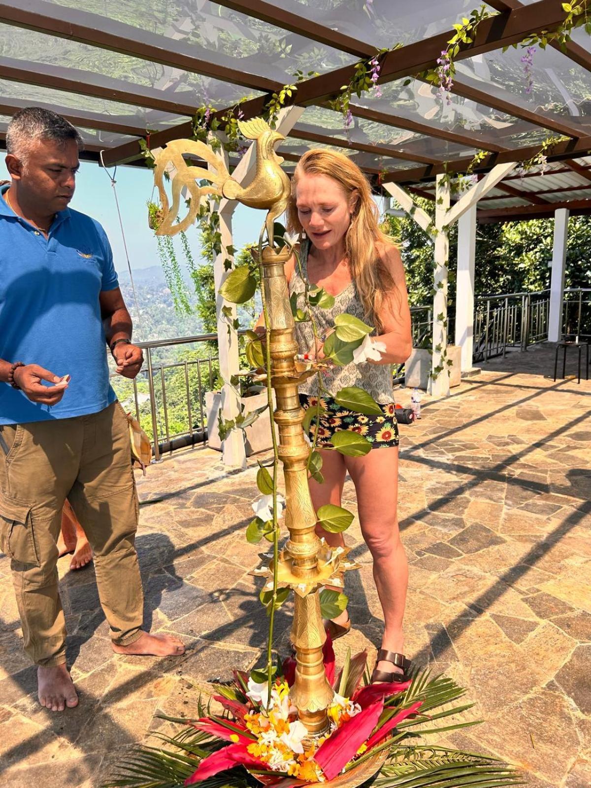 Lotus Villa Kandy Peradeniya Kültér fotó