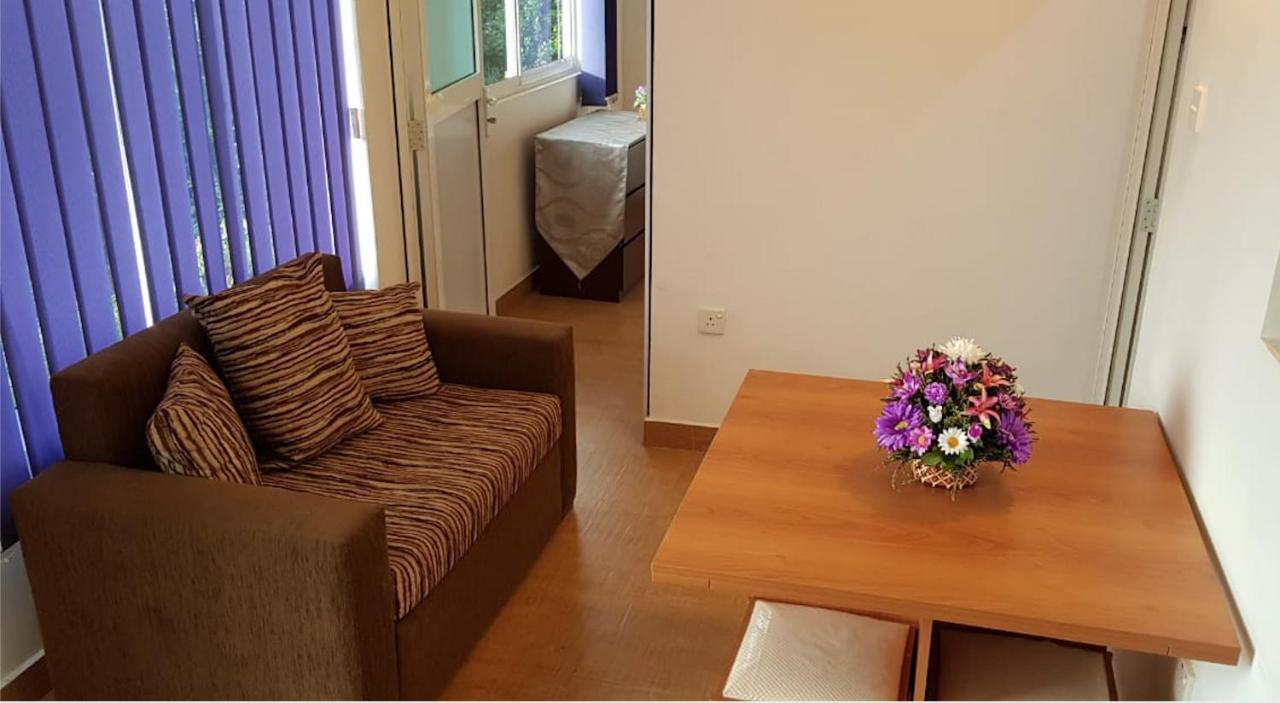 Lotus Villa Kandy Peradeniya Kültér fotó