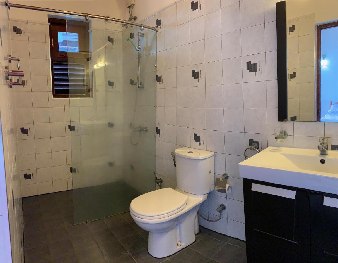 Lotus Villa Kandy Peradeniya Kültér fotó